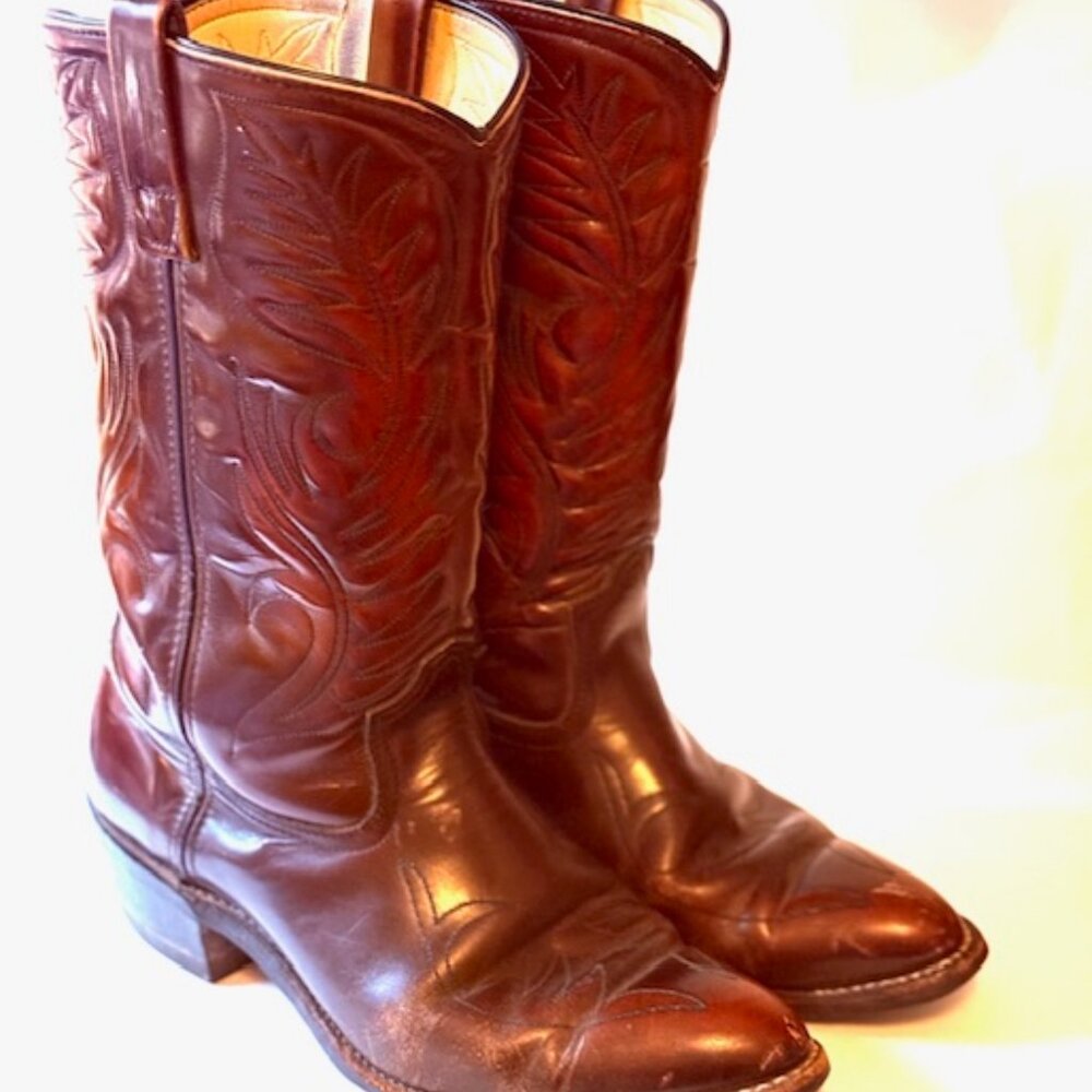 Mens Mason cowboy boots.